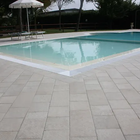 Agriturismo La Pisana Farm stay *